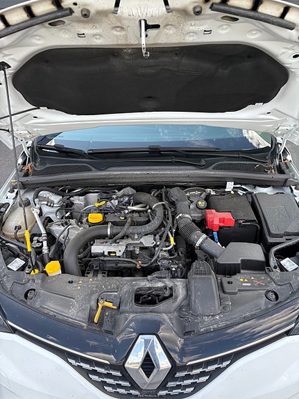 Renault Clio 11 of 14