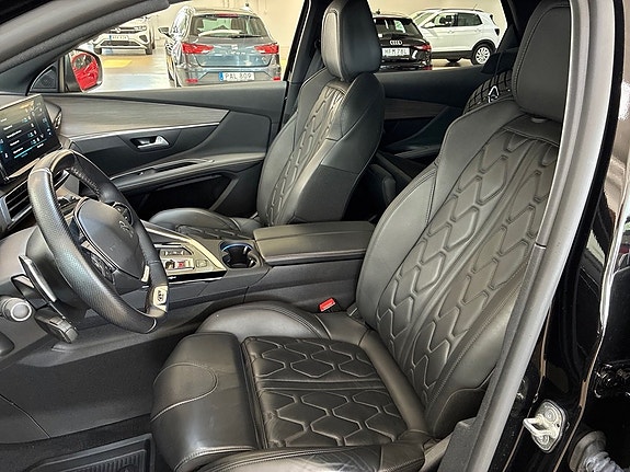 Peugeot 3008 14 of 23