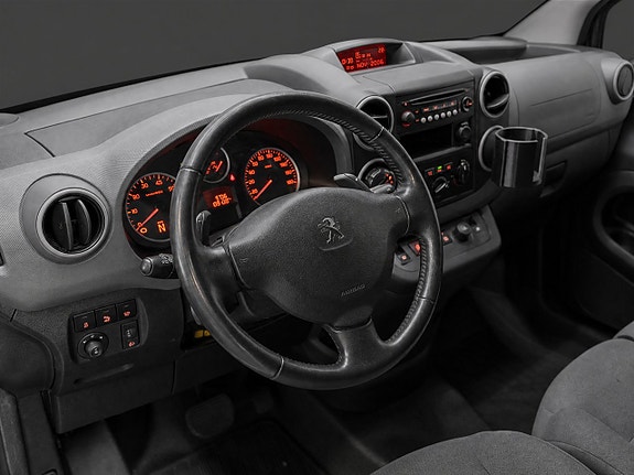 Peugeot Partner 8 of 16