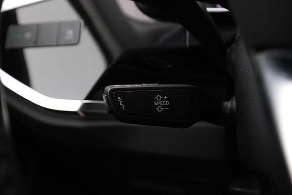 Audi Q3 28 of 30