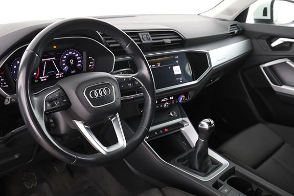 Audi Q3 12 of 30