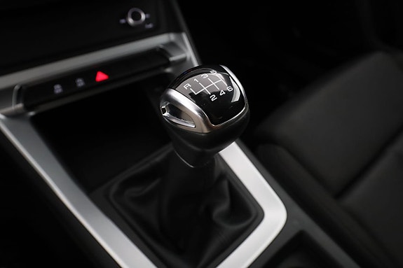 Audi Q3 25 of 30
