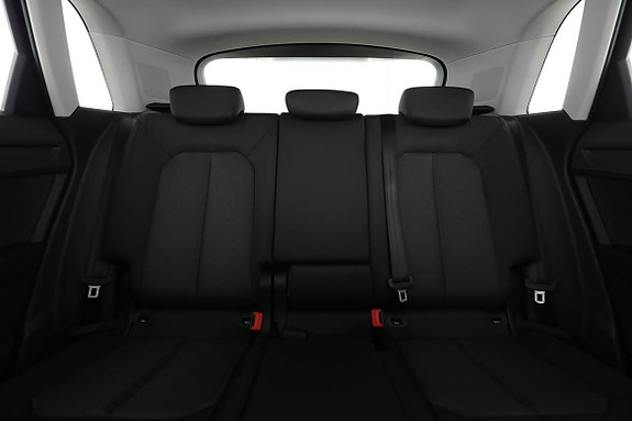 Audi Q3 16 of 30