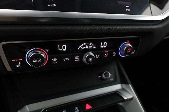 Audi Q3 23 of 30