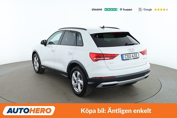 Audi Q3 3 of 5