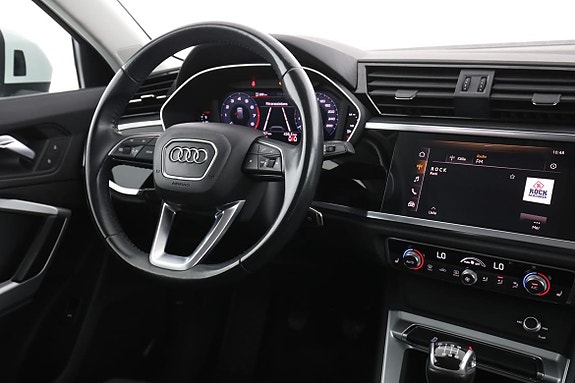 Audi Q3 14 of 30
