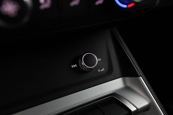 Audi Q3 24 of 30