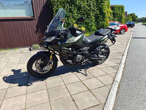 Aprilia Caponord 1200 Rally 4 of 5