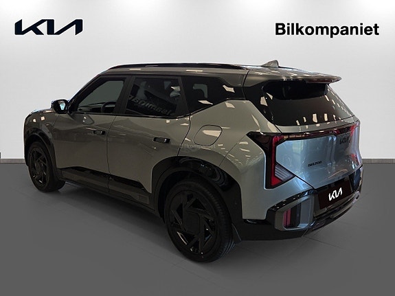 Kia Seltos 6 of 16