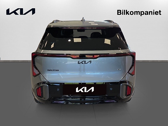 Kia Seltos 5 of 5