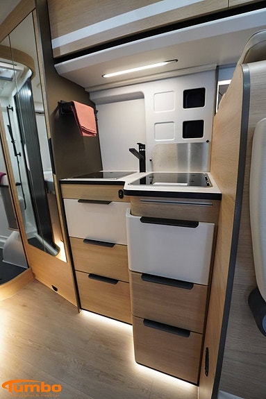 Dreamer D62 SELECT Dubbelbädd 140hk Automat 3500kg Dieselpanna 6 of 21