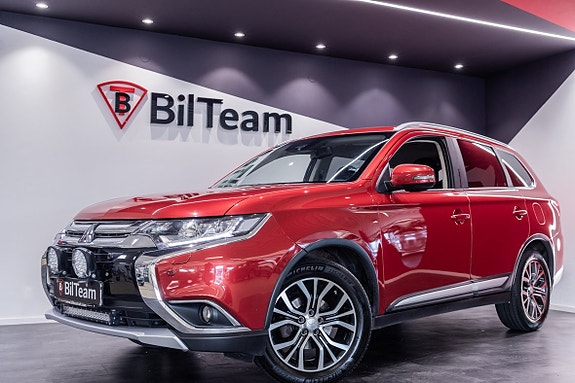 Mitsubishi Outlander 3 of 5