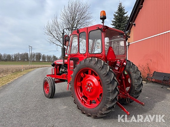 Veterantraktor Volvo BM 400 Buster 3 of 5