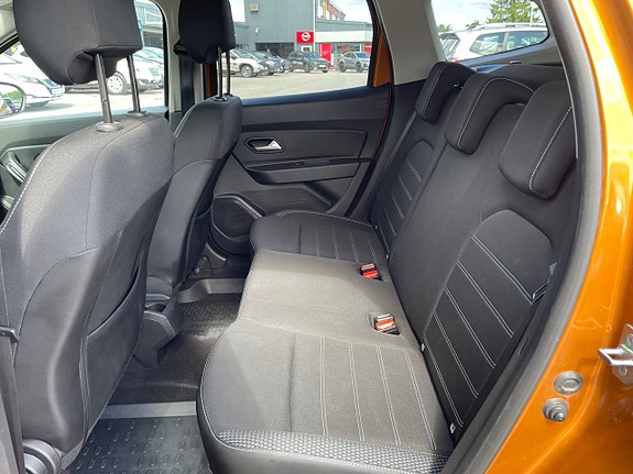Dacia Duster 3 of 8