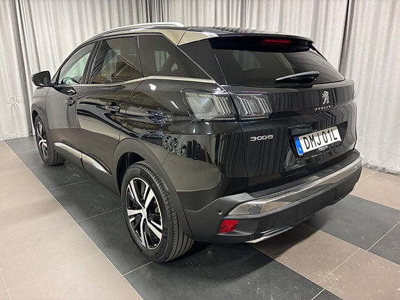 Peugeot 3008 3 of 5
