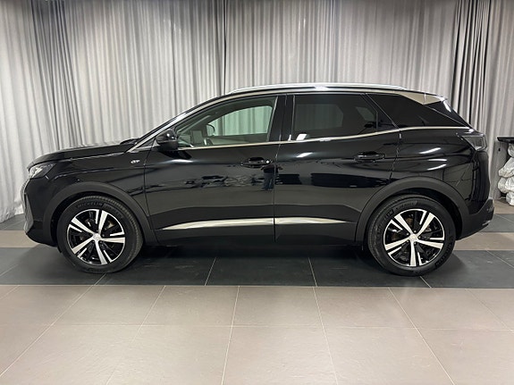 Peugeot 3008 2 of 5