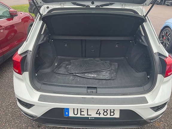 Volkswagen T-Roc 5 of 5