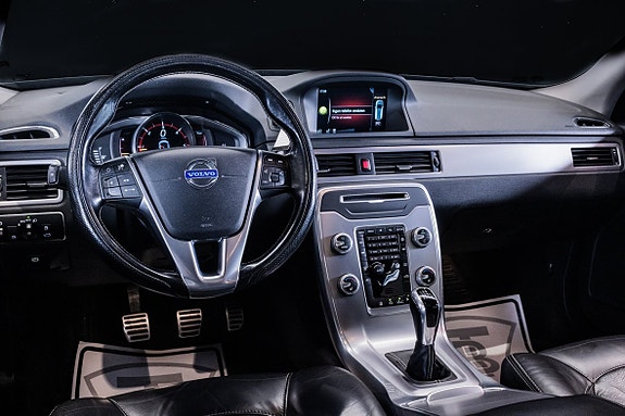 Volvo V70 17 of 25