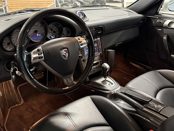 Porsche 911 Turbo 7 of 13