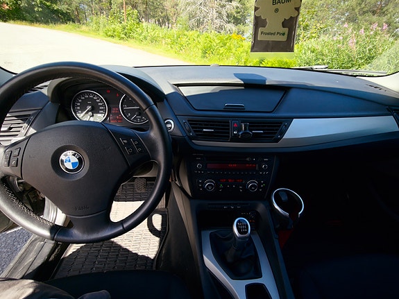 BMW X1 5 of 6