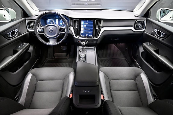 Volvo V60 Cross Country 15 of 27