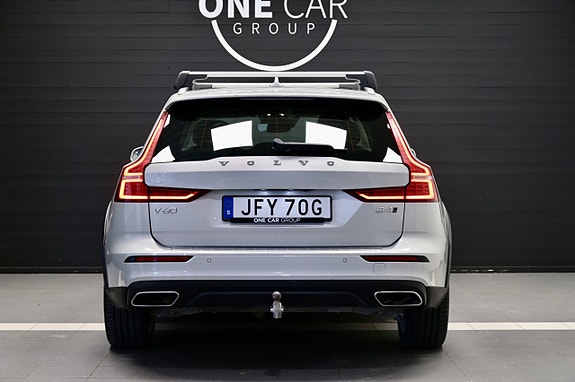 Volvo V60 Cross Country 7 of 27