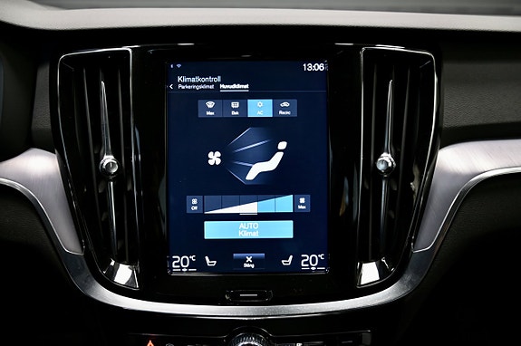 Volvo V60 Cross Country 23 of 27