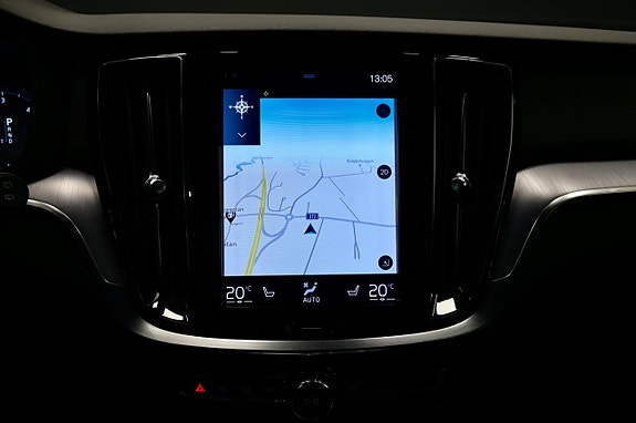 Volvo V60 Cross Country 22 of 27