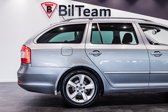 Skoda Octavia 10 of 22