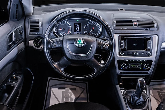 Skoda Octavia 16 of 22