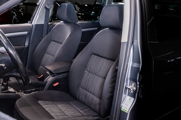 Skoda Octavia 14 of 22