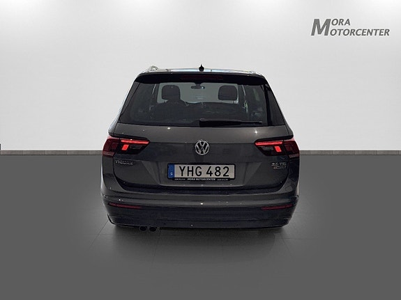 Volkswagen Tiguan 5 of 5
