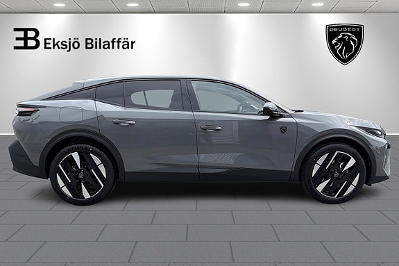 Peugeot 408 4 of 5