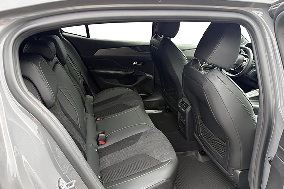 Peugeot 408 13 of 23