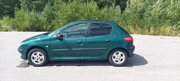 Peugeot 206 8 of 10