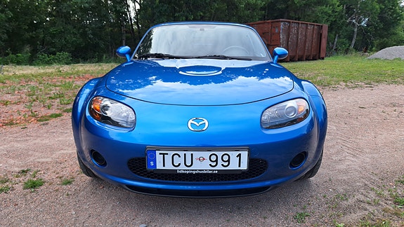 Mazda MX-5 2 of 5