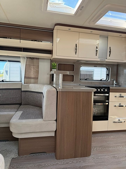 Hobby Prestige 620 CL 3 of 12
