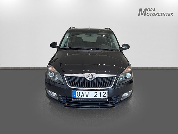 Skoda Fabia 2 of 5
