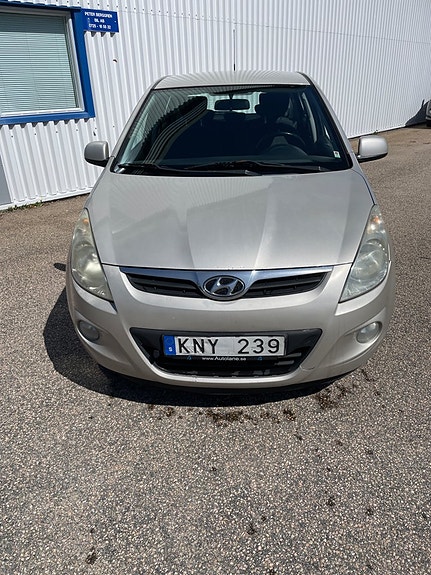 Hyundai i20 4 of 7