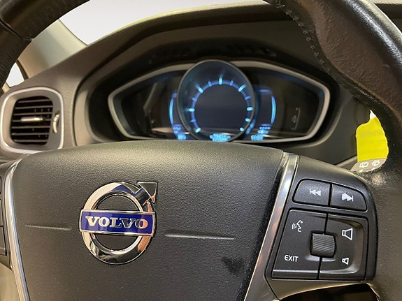 Volvo V40 18 of 20