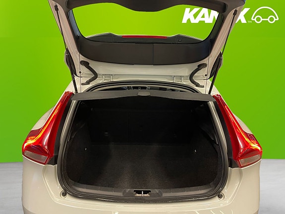 Volvo V40 14 of 20