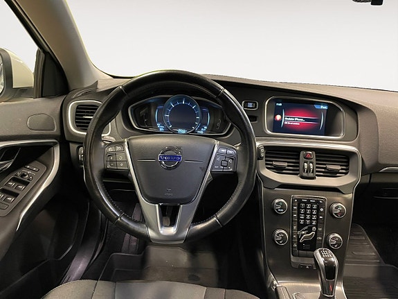 Volvo V40 11 of 20