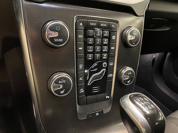 Volvo V40 16 of 20