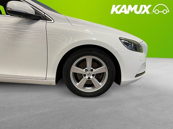Volvo V40 8 of 20