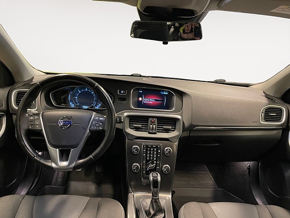 Volvo V40 10 of 20