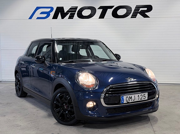 MINI Cooper 2 of 5