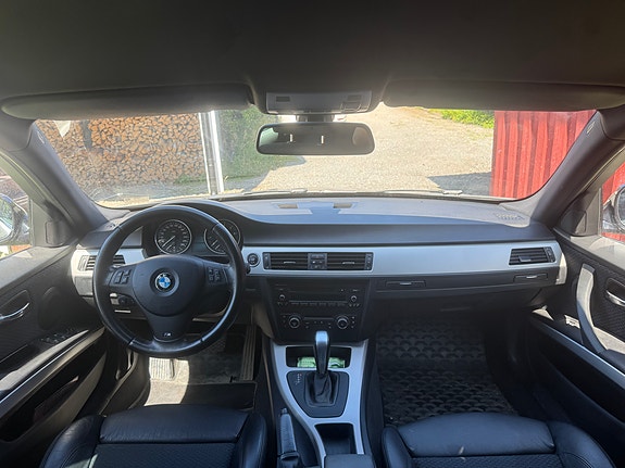 BMW 325i 6 of 11