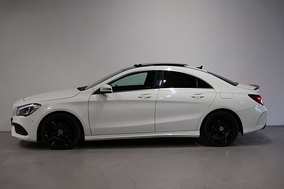 Mercedes-Benz CLA200 3 of 5