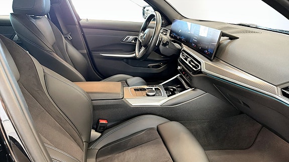 BMW 330e 3 of 5