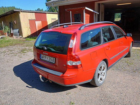 Volvo V50 2 of 4
